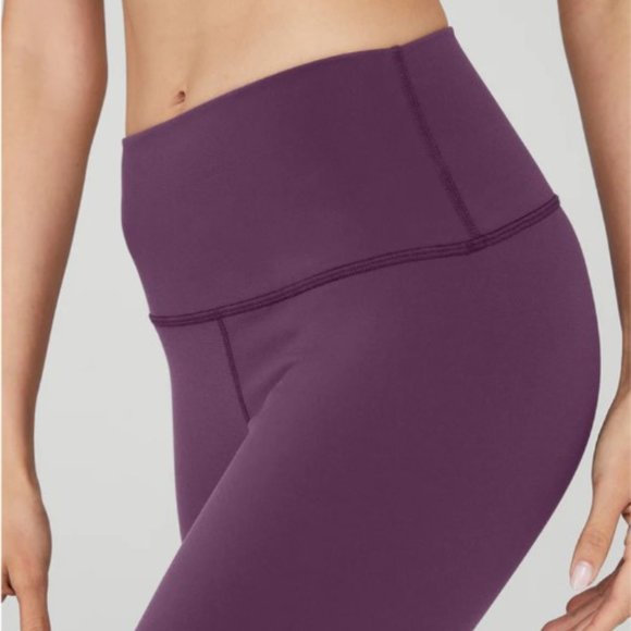 NWOT Alo HIGH-WAIST AIRBRUSH LEGGING PLUM- Size XS - Picture 2 of 4